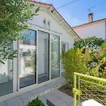 Maison Individuelle, Centre Holiday home *