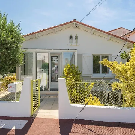 Maison Individuelle, Centre *